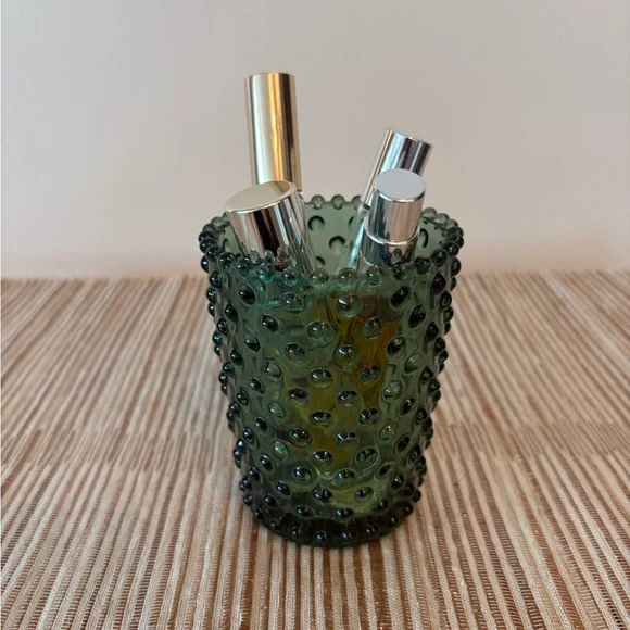 Green Textured Glass Tumbler - Picture 3 of 5